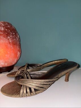 Vintage M by Marinelli Kitten Heels